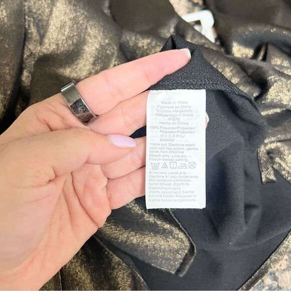 NWT J. Crew Size XS Long Sleeve Bow Button Blouse Luxurious Foil - Picture 6 of 7